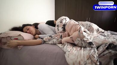 I'm having a horrible day but my friend's wife gives me a hard lesbian cumshot