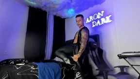 Aron Dark Private Show