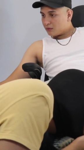 Memorable moment from &quot;SOCKS WORSHIP STR8&quot;