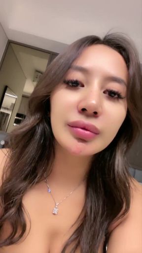 Hot pussy right here waiting for some black dick indo   Clip 3