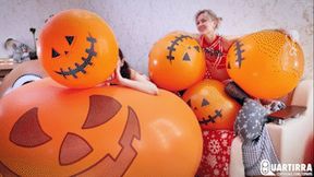 Q1078 Halloween nonpop teasing - 1080p