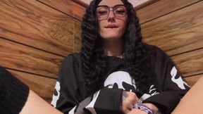 Gothy solo girl pounds her pussy with a dildo for multiple creampies