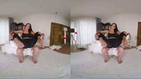 Beauty gymnast takes big cock in flexi sex positions