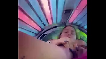 SunBed Slut cumming Hard