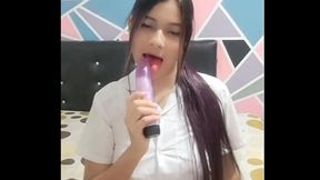 JOVEN DE 18 A&Ntilde_OS FINALMENTE CONSIGUE SU PRIMERA CREAMPIE