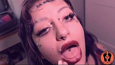 Tattooed Goth Chubby Girl Gets a Facial Cumshot