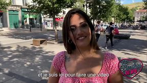 P&eacute_n&eacute_lope profite d'_un plan &agrave_ trois pendant ses vacances