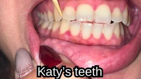 Dirty Tooth Fetish – Close-Up, Mayo Mess & Toothpick Play