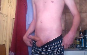 German Amateur Guy Quick Jerk Session With Cum