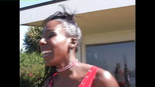 Nyeema Knoxxx sucks cock before taking it deep in her ass