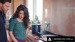 Cheating Housewife Accedes To Free Use Creampie To Please Her Sexually Excited Spouse!