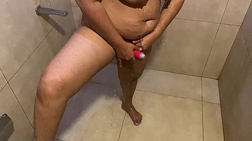 Mallu Wife Got Fucked While Bathing And After Bath