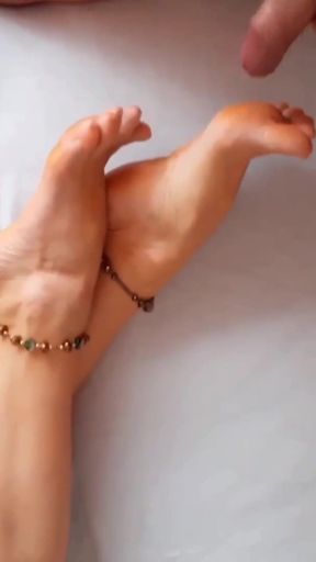 Amateur Blonde Mature Enjoys Naked Morning Sex