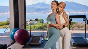 Watch well-proportioned Jadilica and Dolly Orchid's dirt