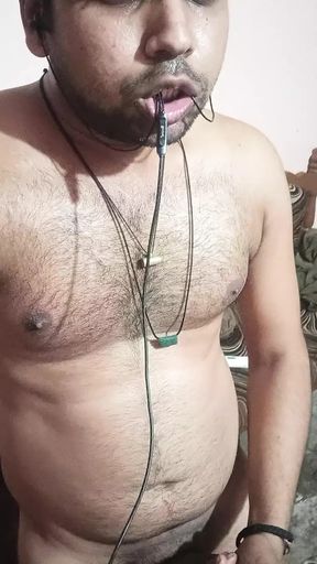 A Baniyan breaker boy was nude fucking herself at watching fucking video with deep intense voices