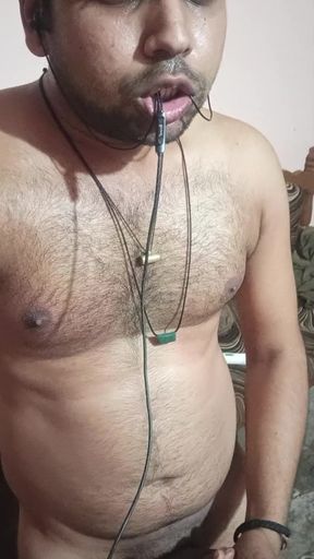 A Baniyan breaker boy was nude fucking herself at watching fucking video with deep intense voices