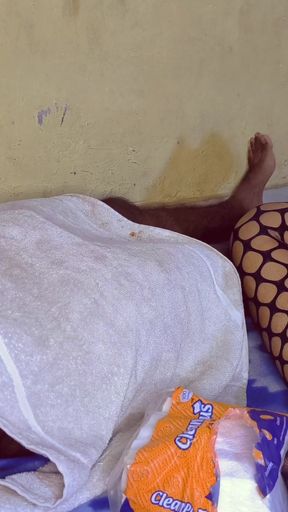 Must-see moment from "Indian hot girls satisfy her customer with giving best service"