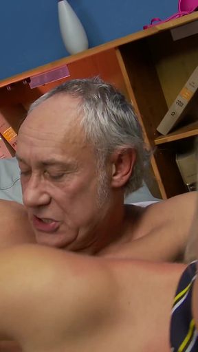 Collegegirls gets detention for shooting porn in the dorm