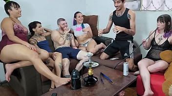 resenha gostosoa termina em suruba gostosa