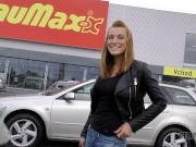 HUNT4K. Beautiful lassie does a good job for change for shopping cart