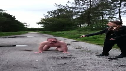 Sortie Du Clebard - French Femdom