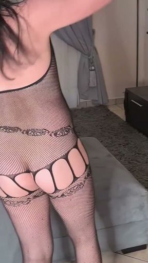 PAWG slut in lingerie outfit shaking her booty after enhancing her pussy   Clip 1