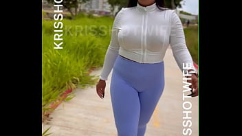 Leggings marking my pussy while I walk
