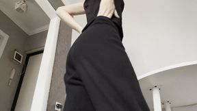 Pad show, clit rubbing!