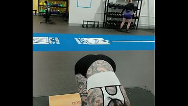 Booty at the gym hot milf ass