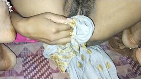 Sister-in-law was fingering in pussy only then I fucked
