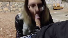 en ballade je suce le premiec mec que je croise