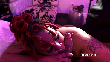 ItsKittyLove and Squeak share bbc in crazy NYC threesome