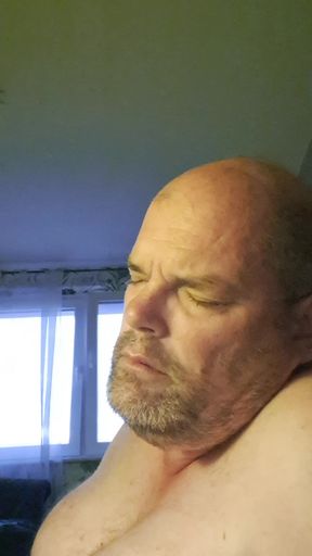 Dildo Fuck Demonstration of the Slut in the Morning