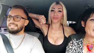 Jennyfer Stone in the car with Ladymuffin and Tommy A Canaglia