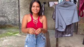 extra?o entra a mi casa a ofrecerme sexo a cambio de dinero ( no creeran como terminio)