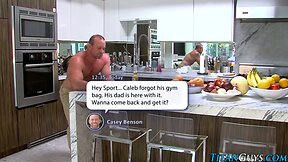 Muscled dude cum drenched