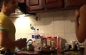 Amateur ebony tranny gets analed