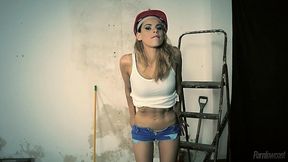 Lucia Painting And Fucking