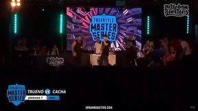 Cogida de Trueno vs Cacha