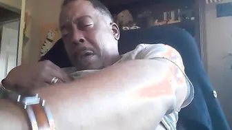 Black Daddy Shinzon Edges His Big Cock in Solo Session