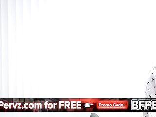 Precious-looking Teen Agrees To Let Her Doctor Do Whatsoever This man Craves As Long As This stud Keeps It Secret