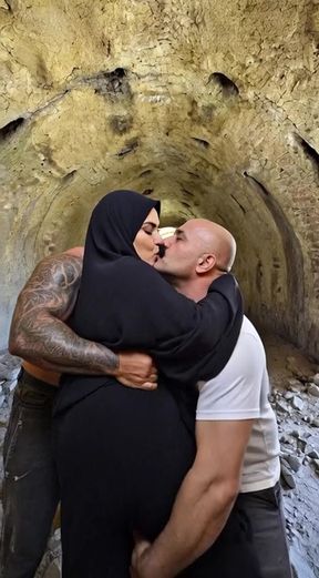 Hijab bi-cuck Iranian cuckold muslim