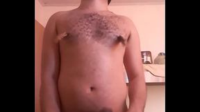 Corda apertando minhas BOLAS e meu PAU UNCUT Pregadores no BICO DO PEITO,   eu deliro com uns tapas nas BOLAS... &eacute_ uma delicia.