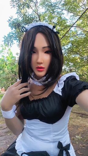 The sister wears a mask and shows off.