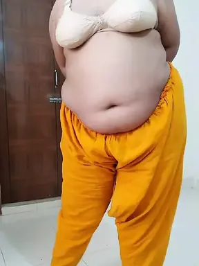 Desi Bahu rani ko Sasur Ji Ne Tapa Tap Chudai Jab Shuva ki Excersize kartihu