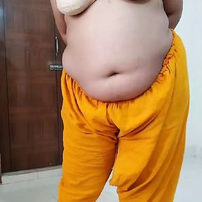 Desi Bahu rani ko Sasur Ji Ne Tapa Tap Chudai Jab Shuva ki Excersize kartihu