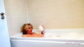 Auntie Camilla Bath Time Pov