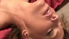 Cougar Mia Khalifa enjoys the taste of amateur milf anal