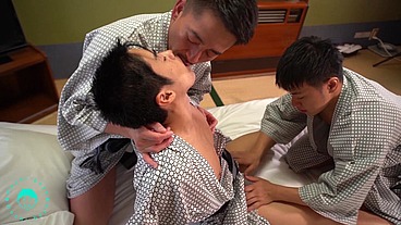 Japanese Threesome Fucking and Blowjob