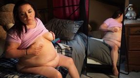 Sexy BBW Cam with a Mirror